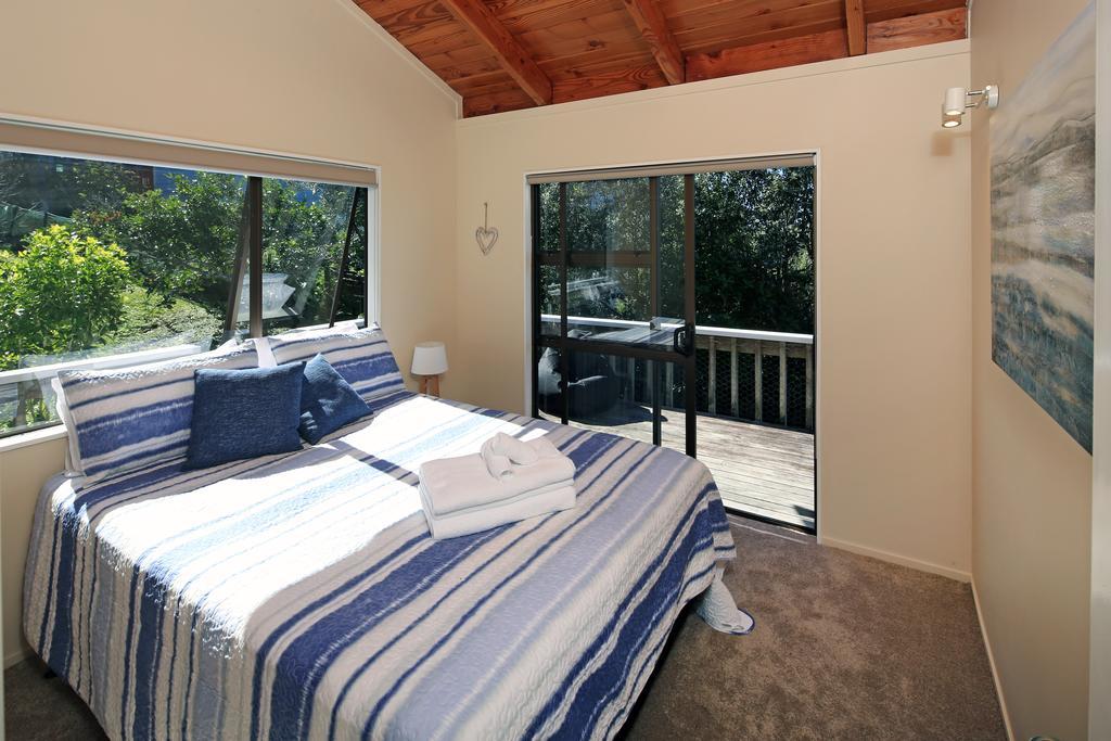 Church Bay Views - Stay Waiheke Oneroa Exterior photo